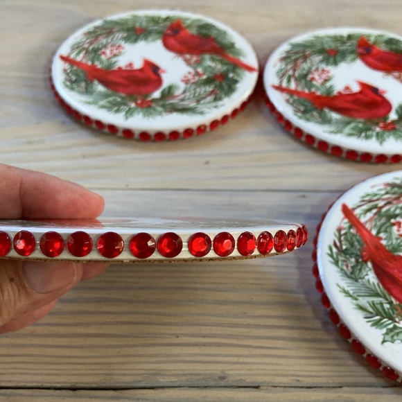 CARDINALS Red Bling Gems Round Coasters Greenery Berries Cork Bottom Set of 4 - Picture 3 of 9